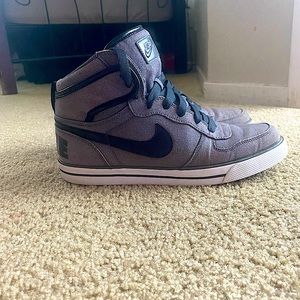 Brand new Nike shoes